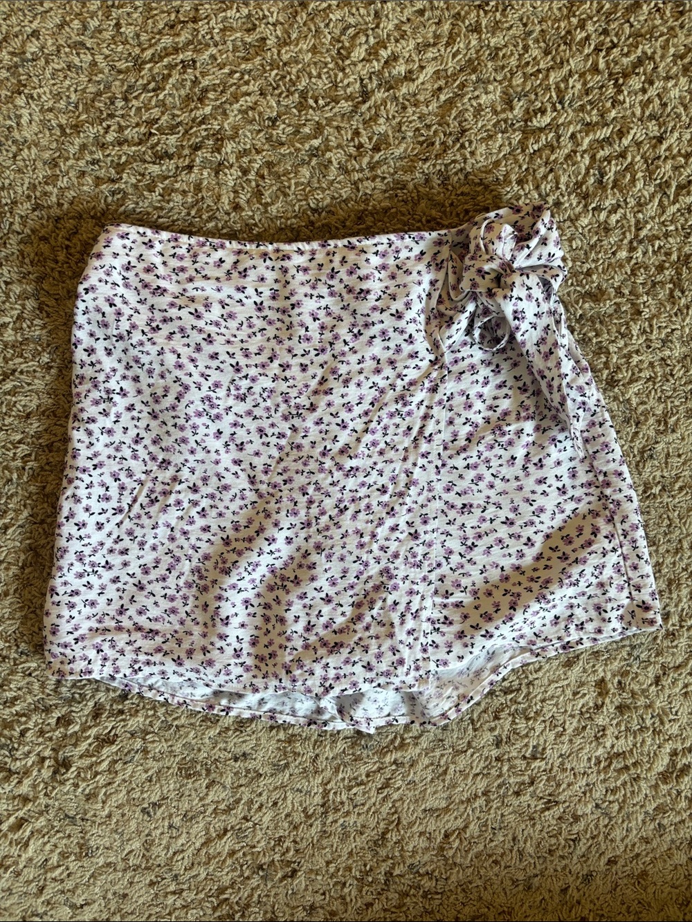 White Floral Tie-Waist Skort